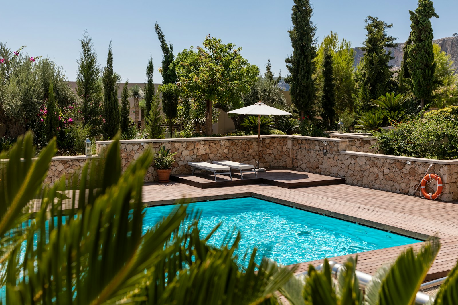 Mathenia Pools pool services